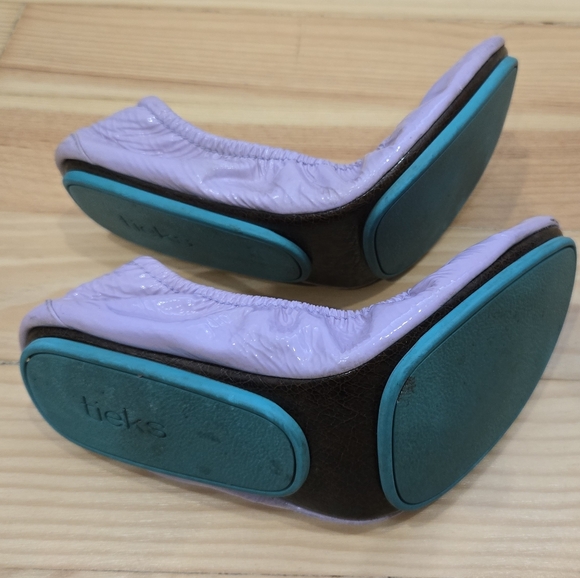 Tieks Lavender Flats with Turquoise Soles - Picture 4 of 5